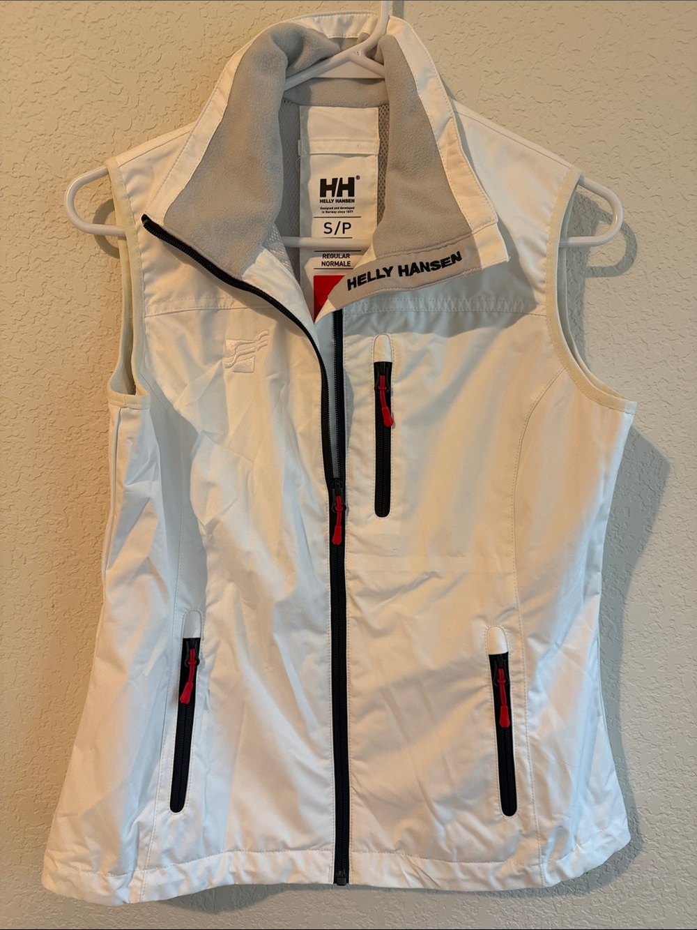 🤍 Helly Hansen Women’s White Performance Vest – Size Small (S/P)